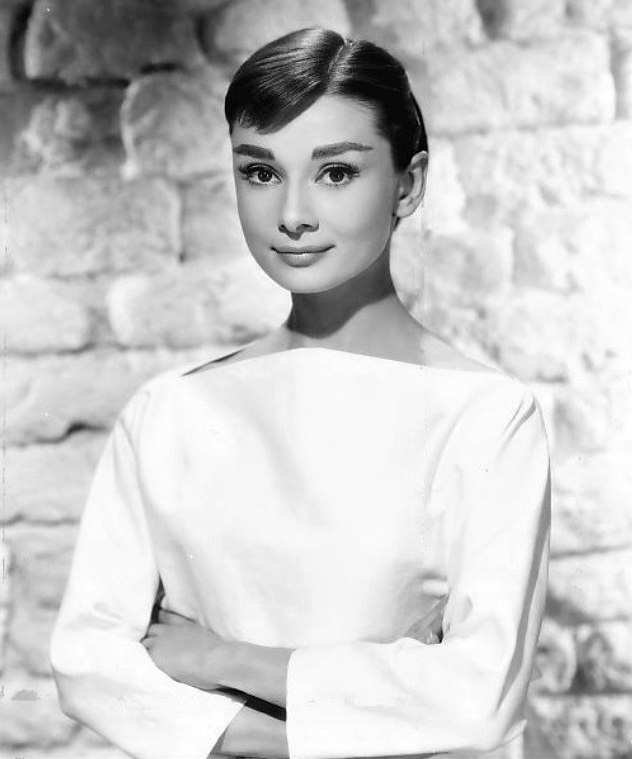 Audrey_Hepburn_1956.png